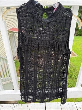 Ultra Pink Black Crochet Lace Tank